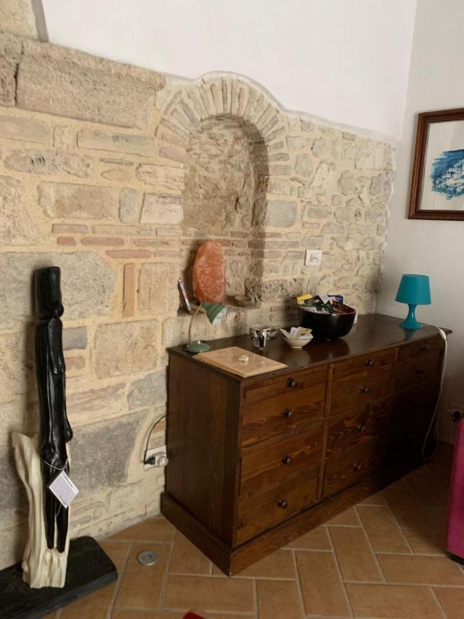 La Minicasa al Lago del Turano Castel di Tora Exterior foto